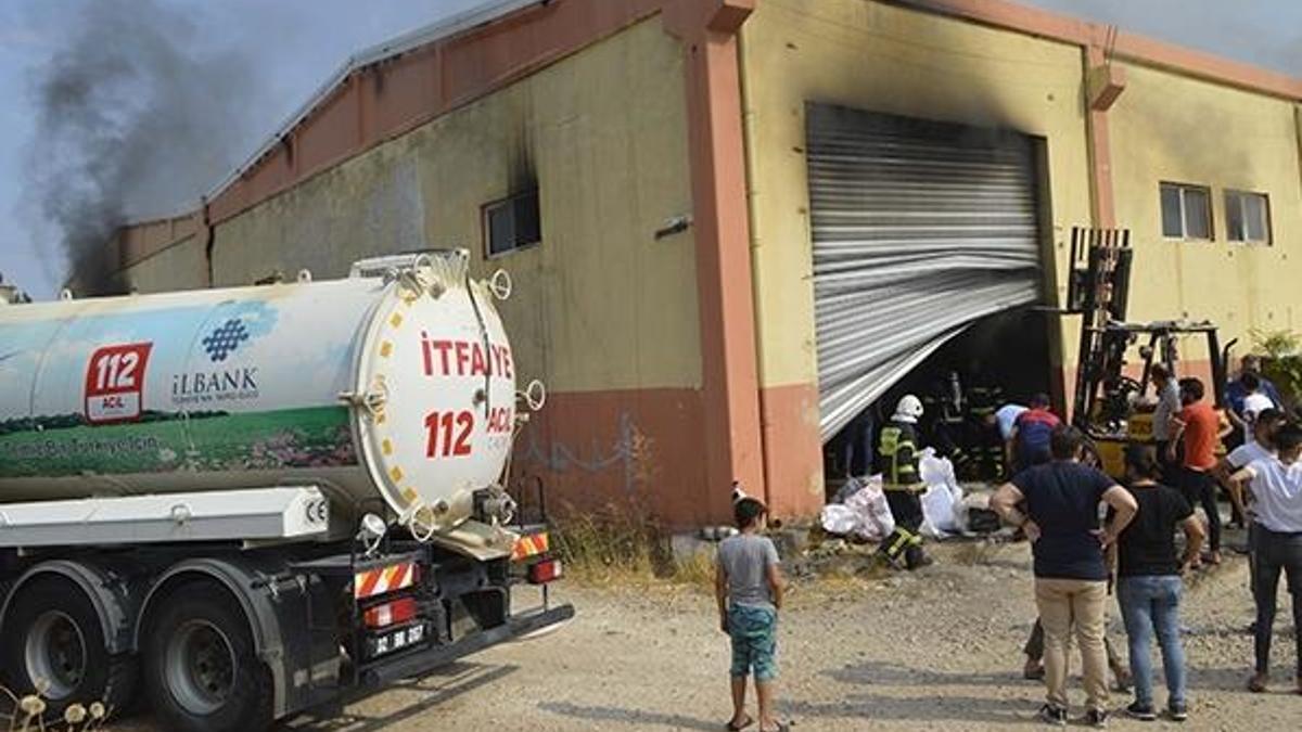 Adıyaman'da ekmek fabrikasında yangın