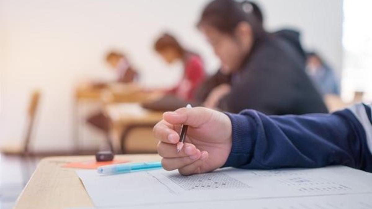 İlave ek tercih nedir, ne demek? YKS baraj puanı ilave ek tercihte mi düşecek? Boş kalan kontenjanlar için ilave tercih fırsatı!