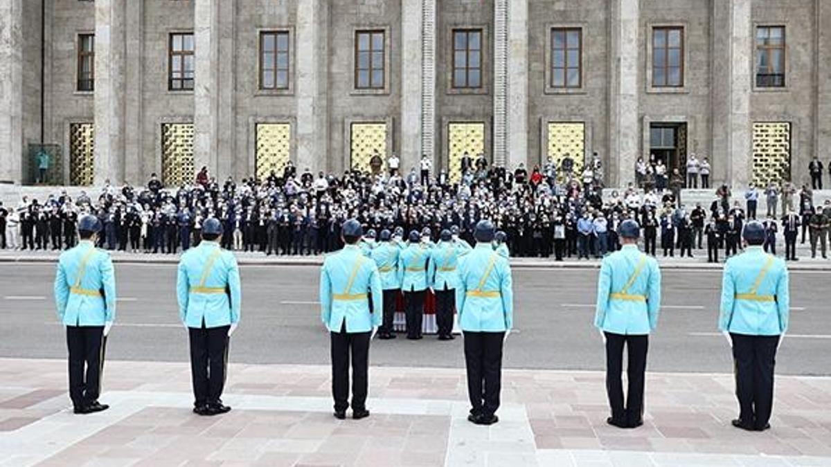 Eski Sağlık Bakanı Yaşar Eryılmaz için TBMM'de tören