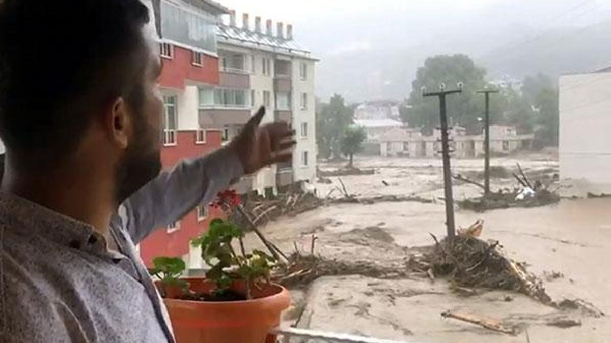 Kastamonu'da sel felaketi! Başkan acı haberi duyurdu: İlçemiz yok oluyor