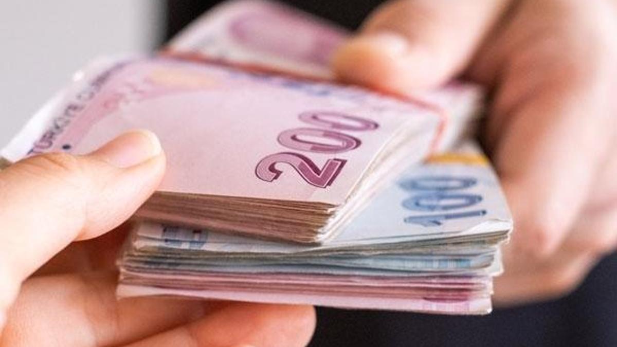 Memur ve memur emeklilerine zam! Hükümet ilk teklifi sundu...