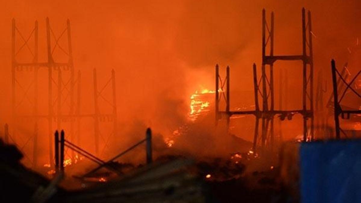 Bursa'da palet fabrikasındaki yangın!