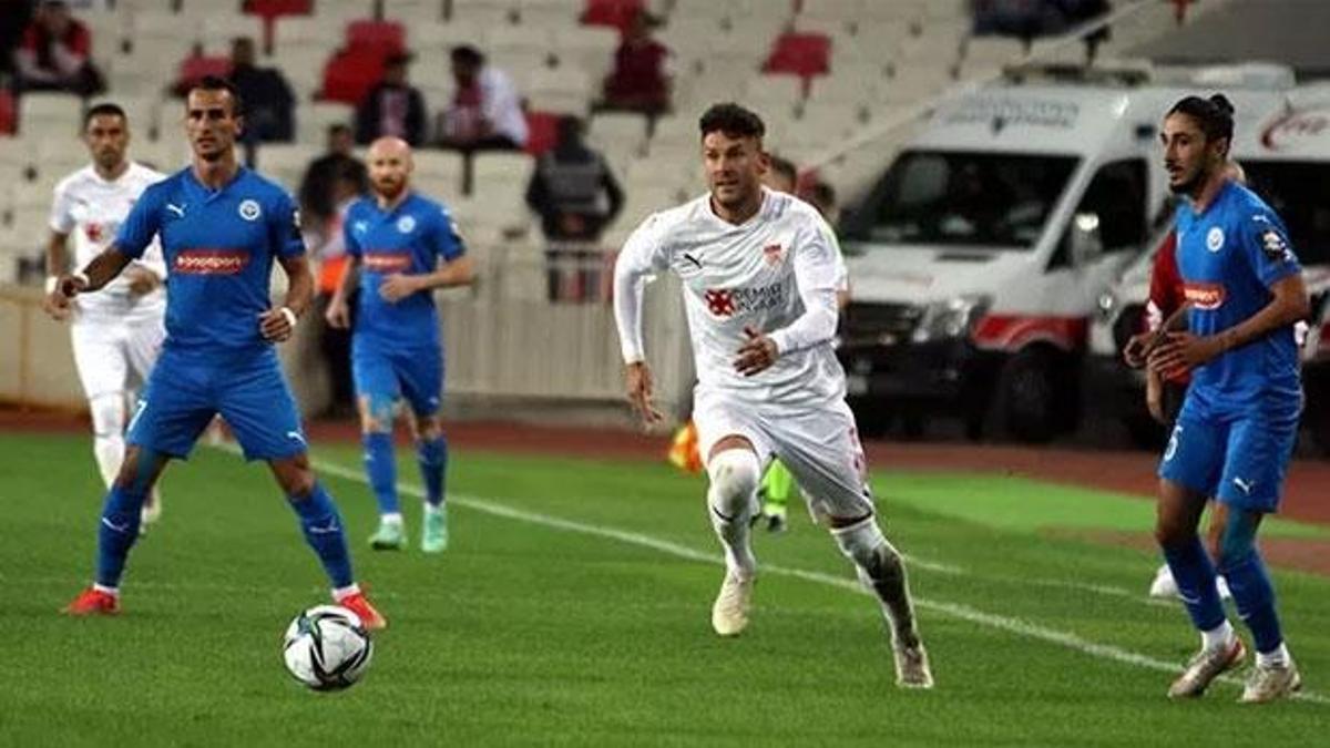 Sivasspor, UEFA Avrupa Konferans Ligi'nde play-off turuna yükseldi!