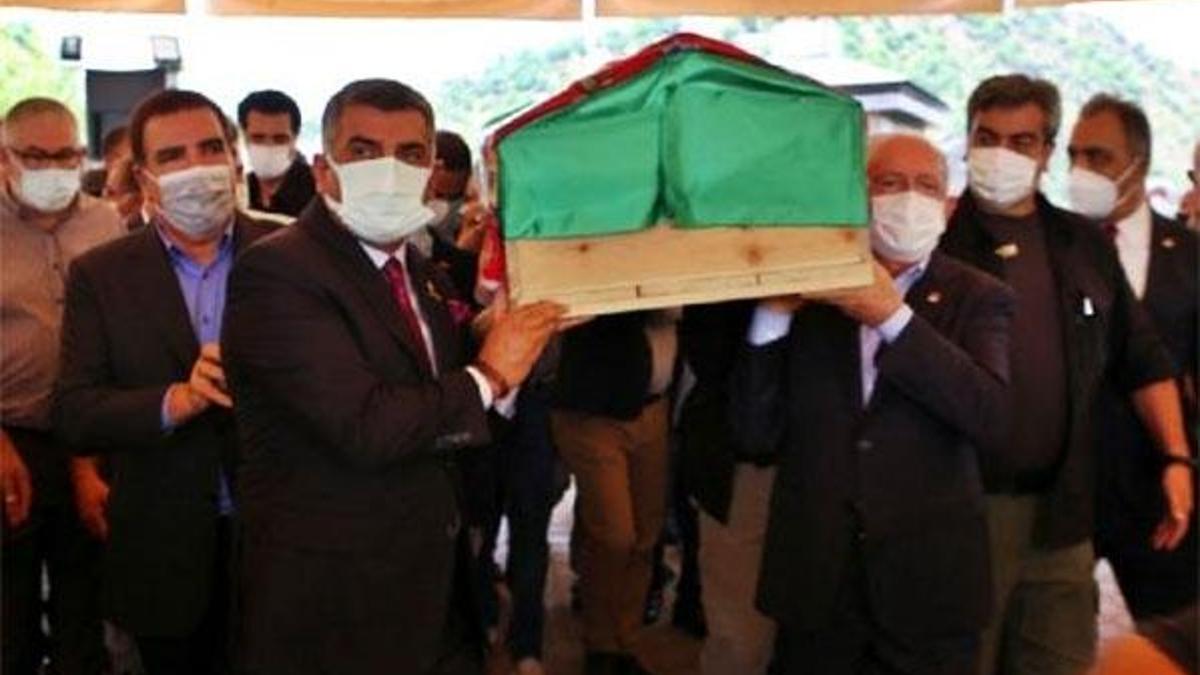 Kılıçdaroğlu'nun teyzesi, Tunceli'de son yolculuğa uğurlandı