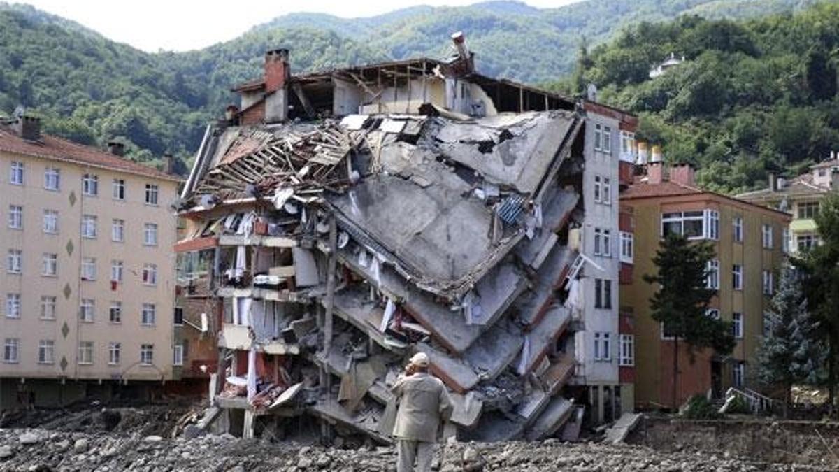 İletişim Başkanlığı: Sel bölgesine 23 milyon TL nakdi ödenek gönderildi