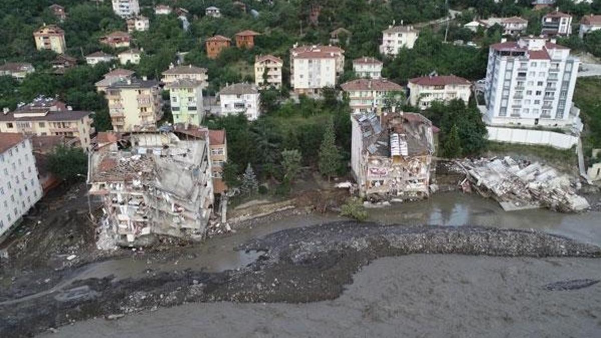 Sel bölgesinde ölü sayısı artıyor! Kastamonu Bozkurt, Bartın ve Sinop'ta son durum...
