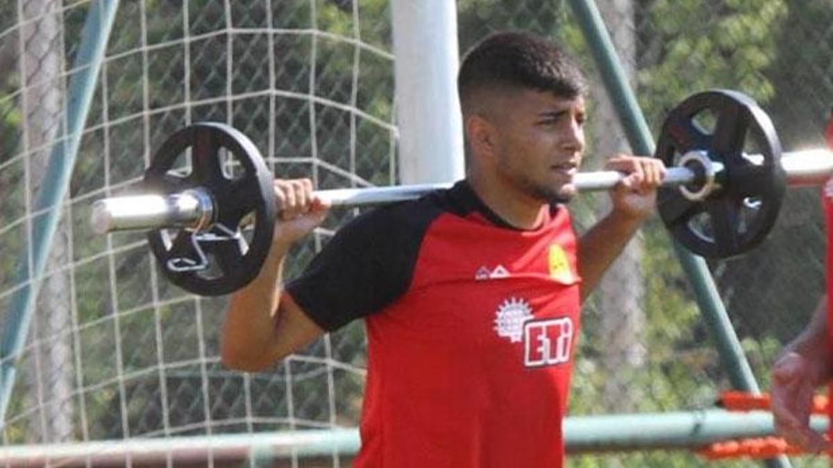 Eskişehirspor'da forma giyen Selman Çiftkanatlı kaza geçirdi!