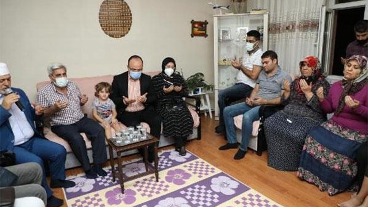 Uçak kazasında hayatını kaybeden pilotun evinde hüzün