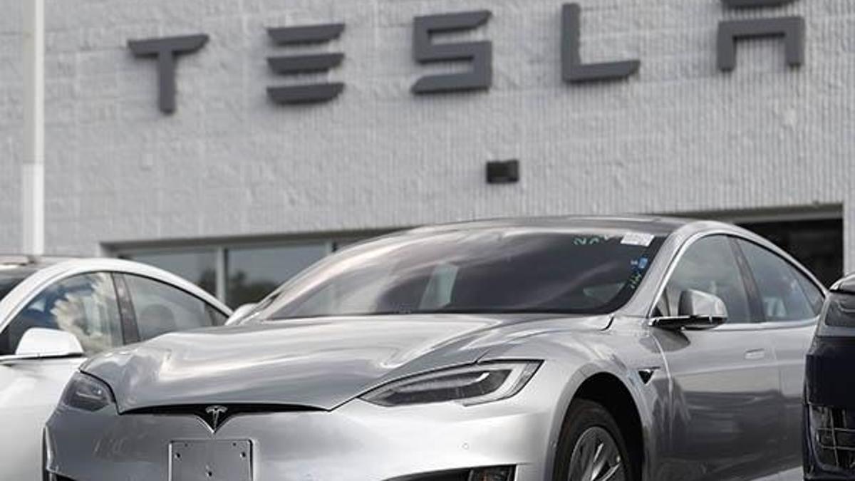 ABD'den Tesla’ya güvenlik soruşturması! 795 araç incelemede!