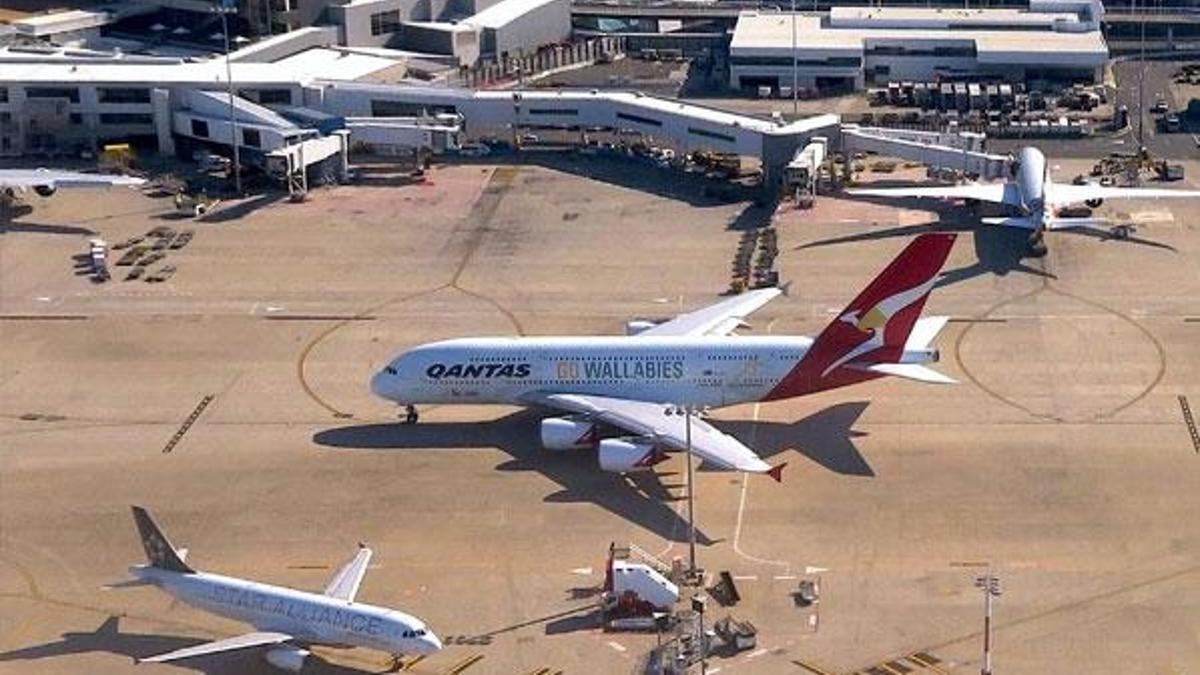 Avustralya’da küçük uçak düştü, pilot hayatını kaybetti