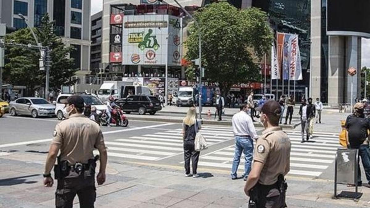 Eylülde yasak gelecek mi 2021? Tekrar yasaklar geri gelecek mi?