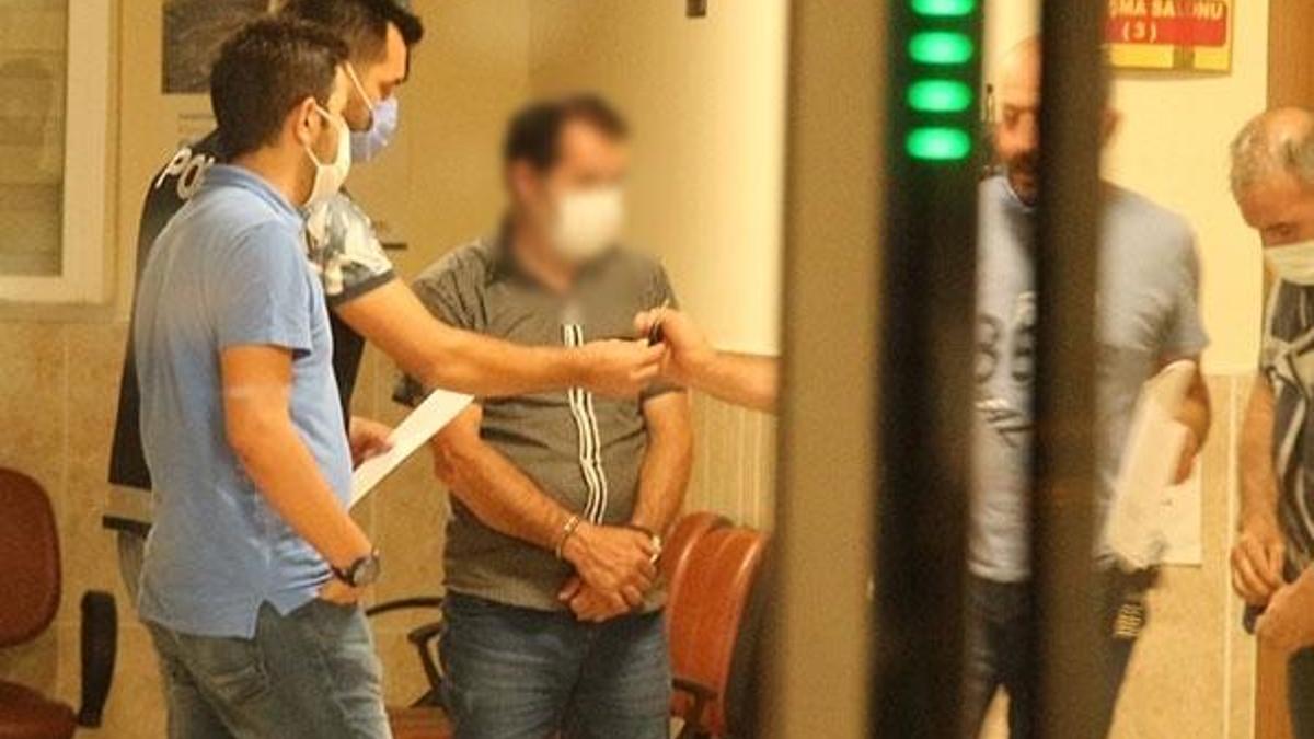Köyde rezalet! Arabanın içinde yarı çıplak, erkek çocukla yakalandı