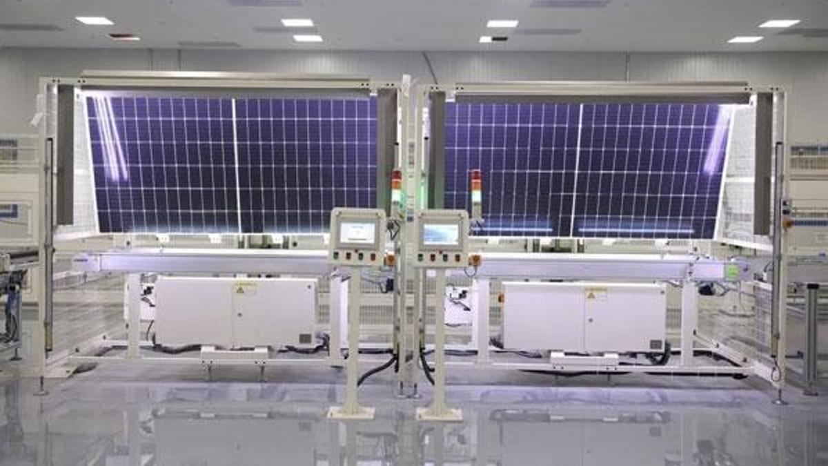 Kalyon Güneş Teknolojileri Fabrikası 1 yılda 1 milyon güneş paneli üretti