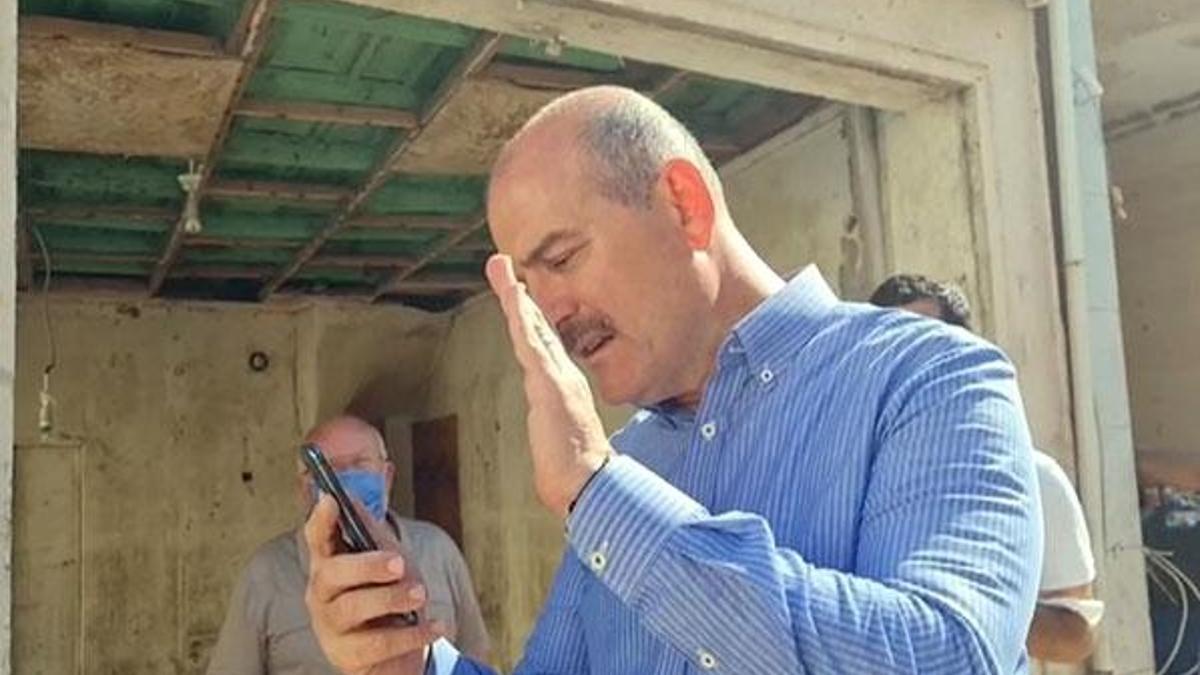 Bakan Soylu, Şehit Kaplan'ın ailesi ile görüştü