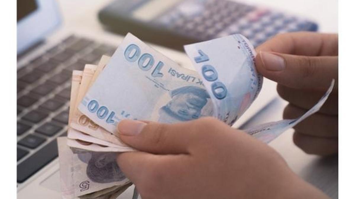 Emekli memur zammı ne kadar oldu, yüzde kaç? Ocak 2022 emekli memur maaş zammı!