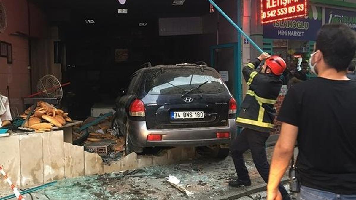 85 yaşındaki sürücü otomobille fırına girdi! 2 yaralı