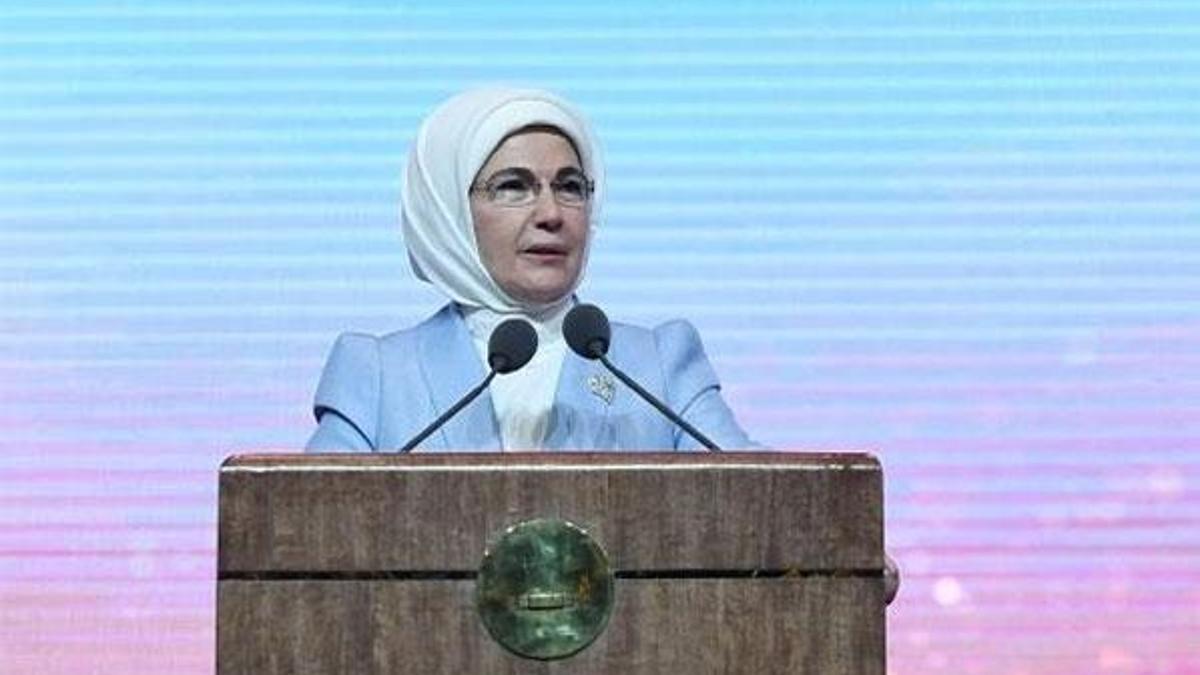 Emine Erdoğan, Kiev Lider Eşleri Zirvesi'ne video mesaj gönderdi