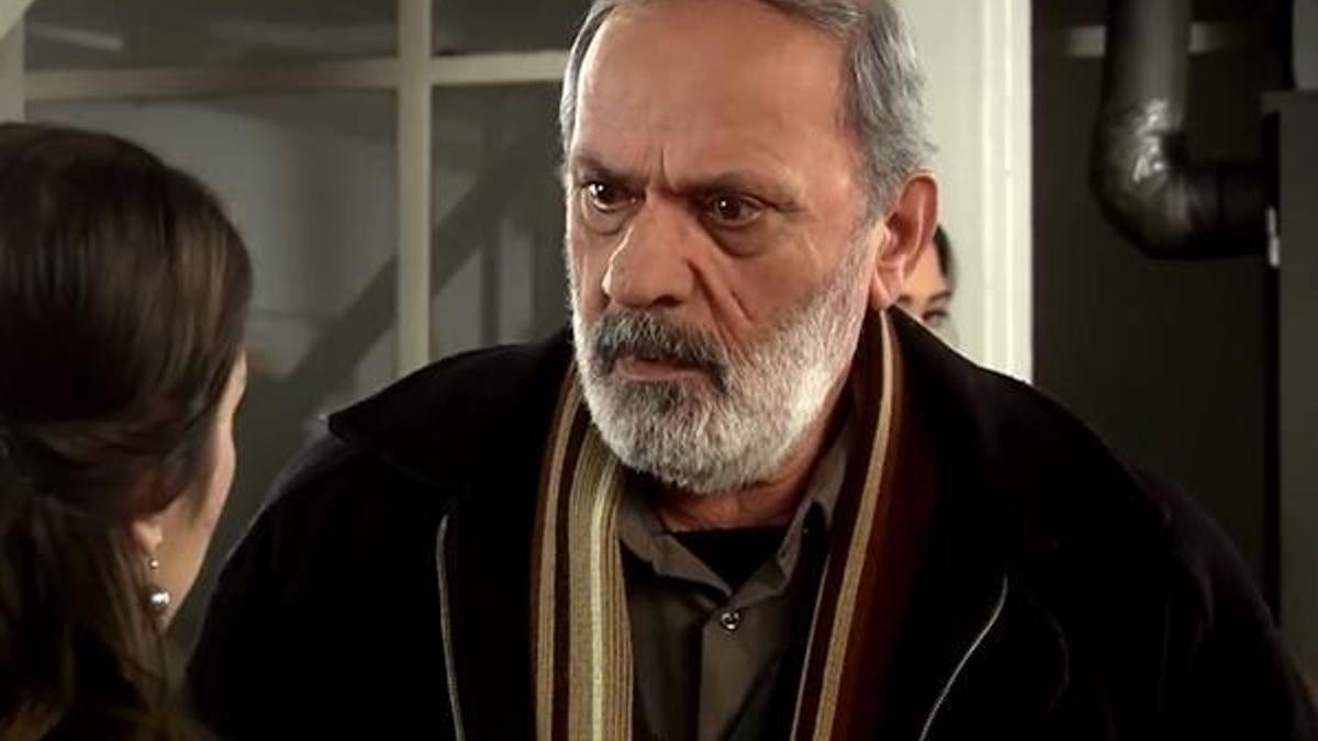 Usta sanatçı Metin Çekmez hayatını kaybetti