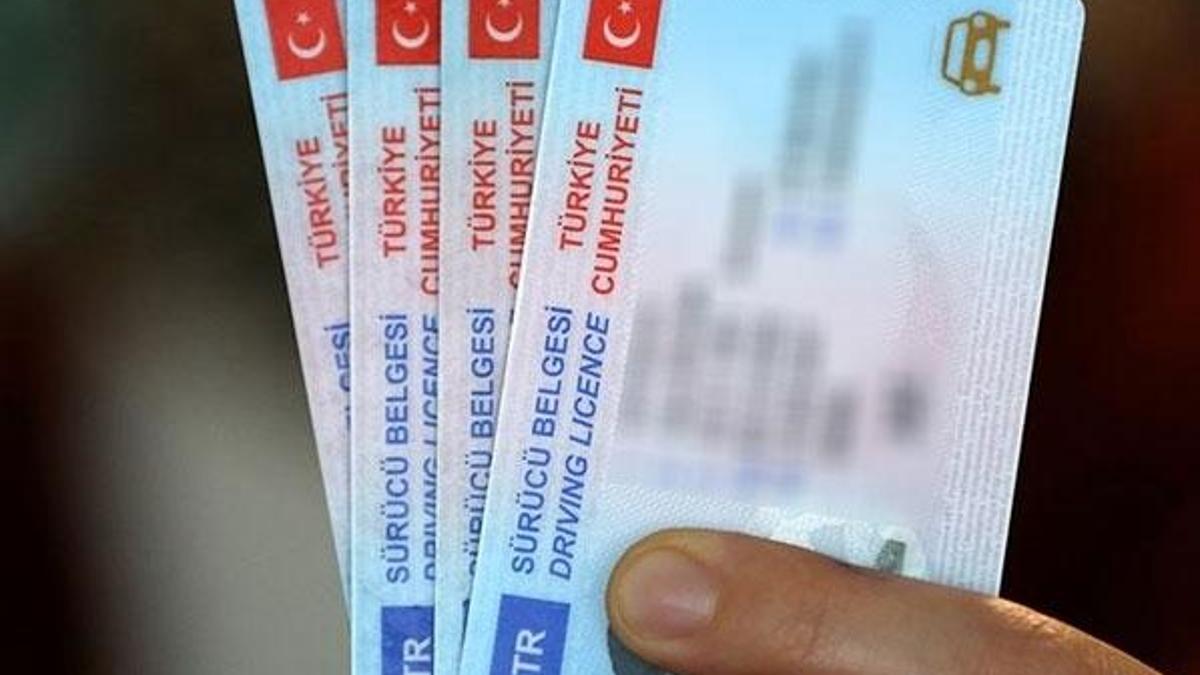 Sürücü belgesi çetesine operasyon!