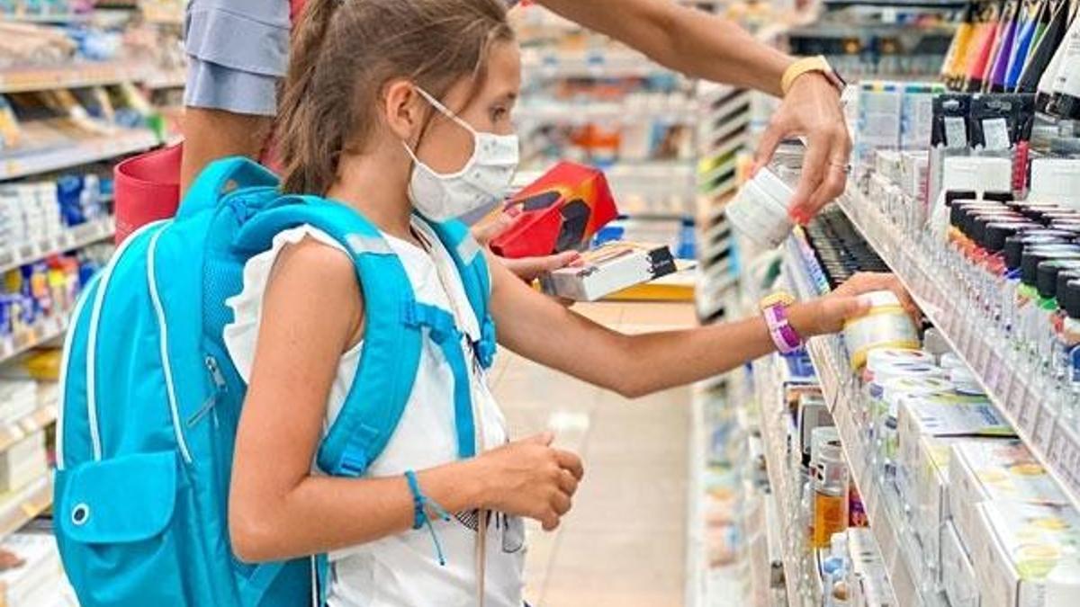 Forma, çanta, kırtasiye malzemelerine yüzde 30 zam!