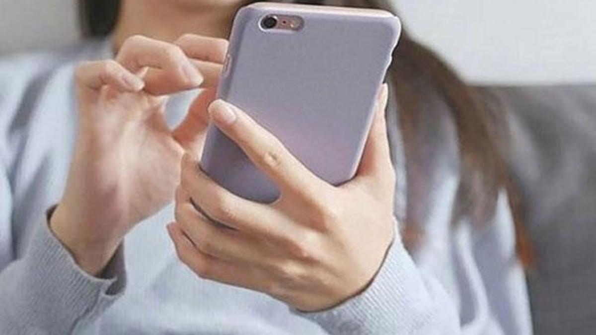 Boşanma ve tazminat davasında Yargıtay'dan emsal karar! Cinsel içerikli mesajlar...