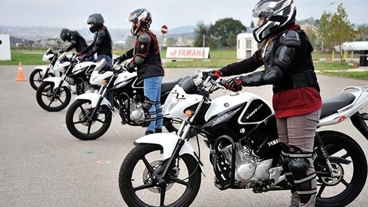 Kadınlara ücretsiz motosiklet eğitimi!