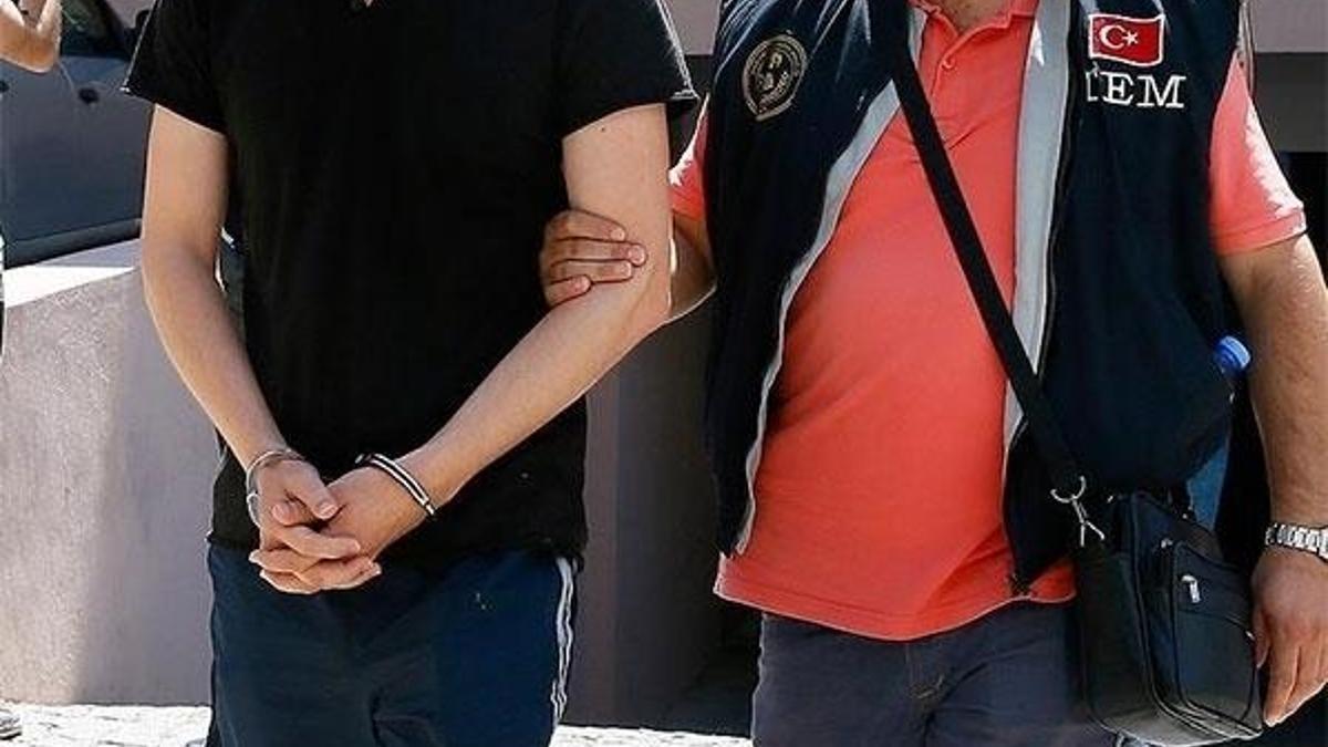 Eski emniyet müdürünün eşi tutuklandı!