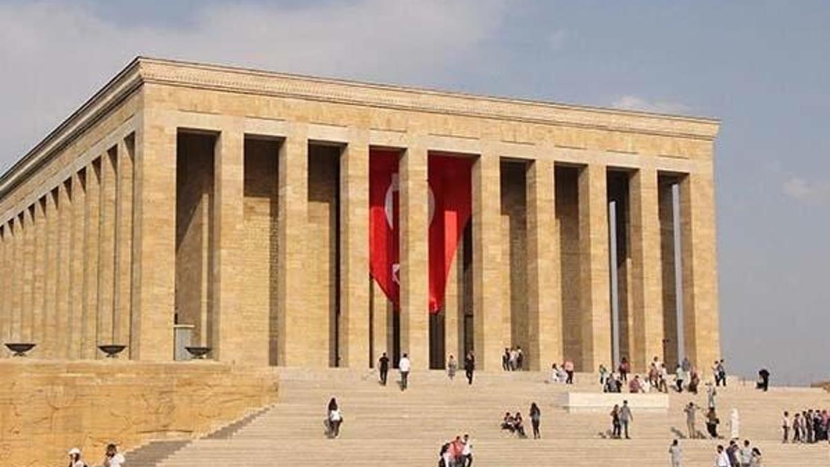 30 Ağustos Anıtkabir açık mı 2021? 30 Ağustos Anıtkabir ziyaret saatleri, bugün kaça kadar açık? 30 Ağustos Anıtkabir programı ve töreni!