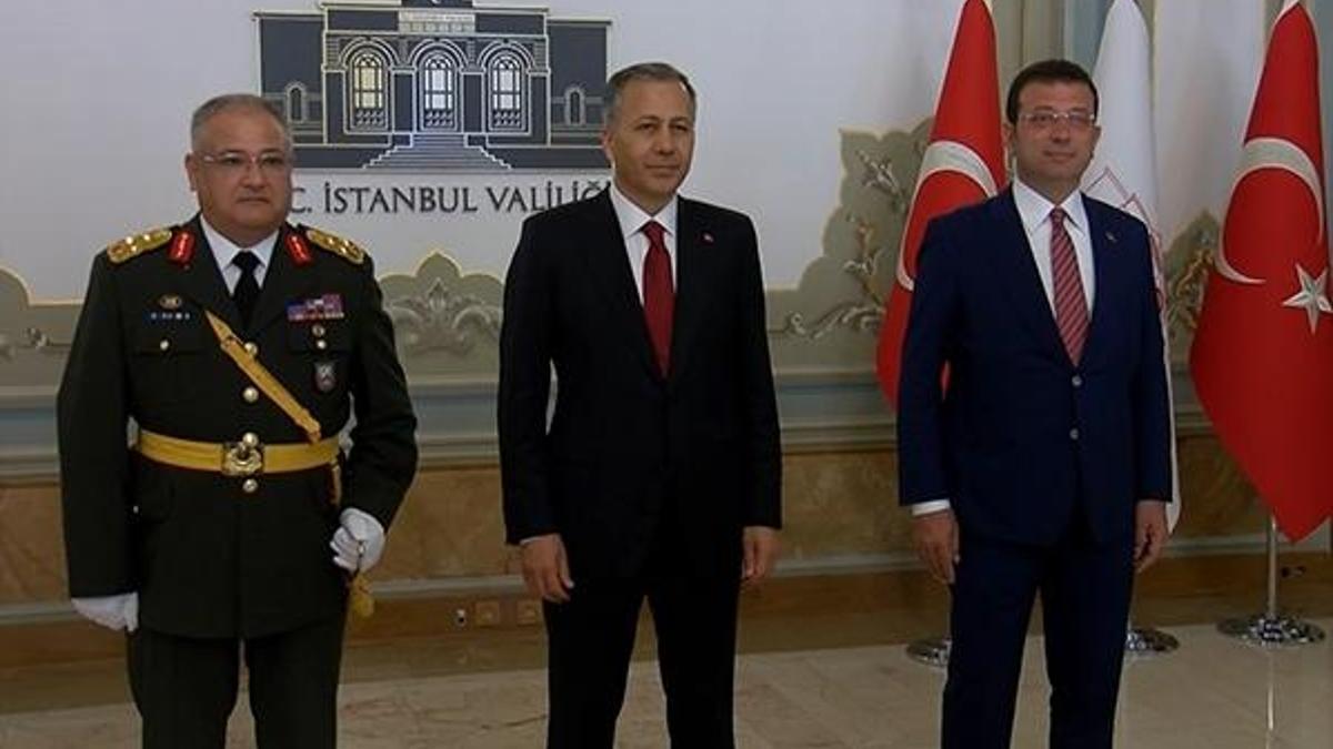 İstanbul Valiliği'nde 30 Ağustos Zafer Bayramı töreni