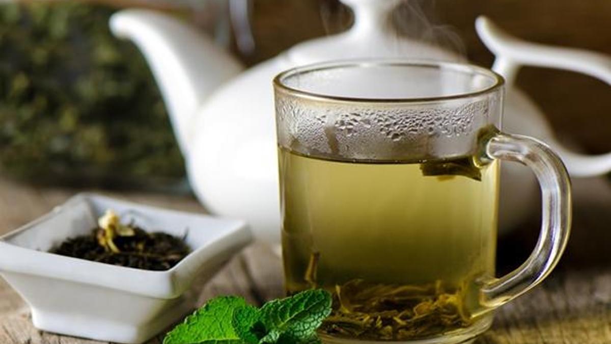 Gece yatmadan önce yeşil çay içmek zayıflatır mı? Yeşil çay ile zayıflama yöntemleri neler?