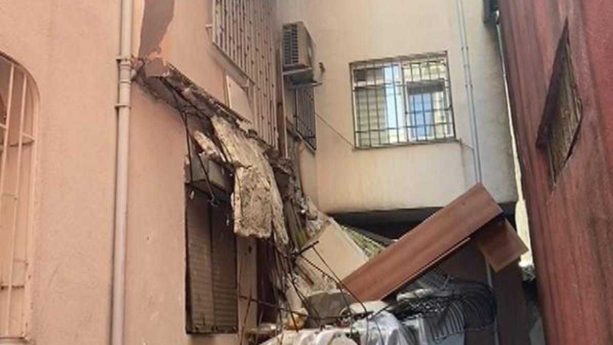 Güngören'de balkon çöktü! 5 katlı bina mühürlenerek boşaltıldı