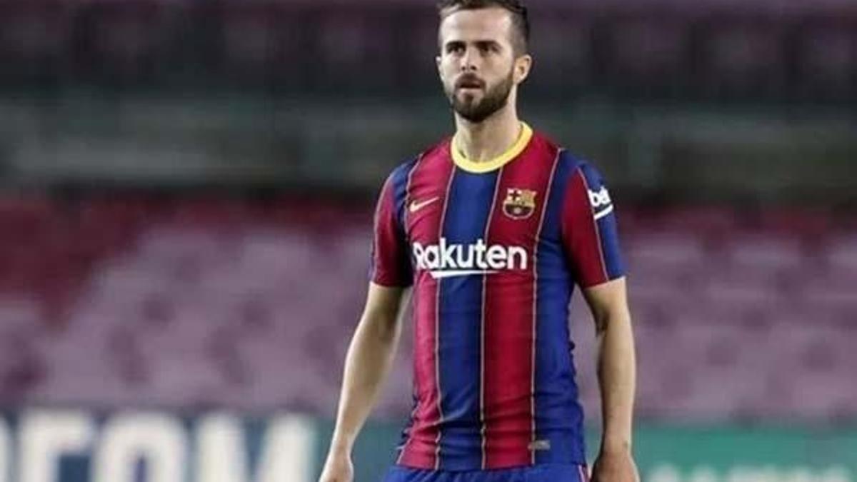 Miralem Pjanic kimdir? Beşiktaş’ın transfer ettiği Miralem Pjanic maaşı, mevki ve golleri…
