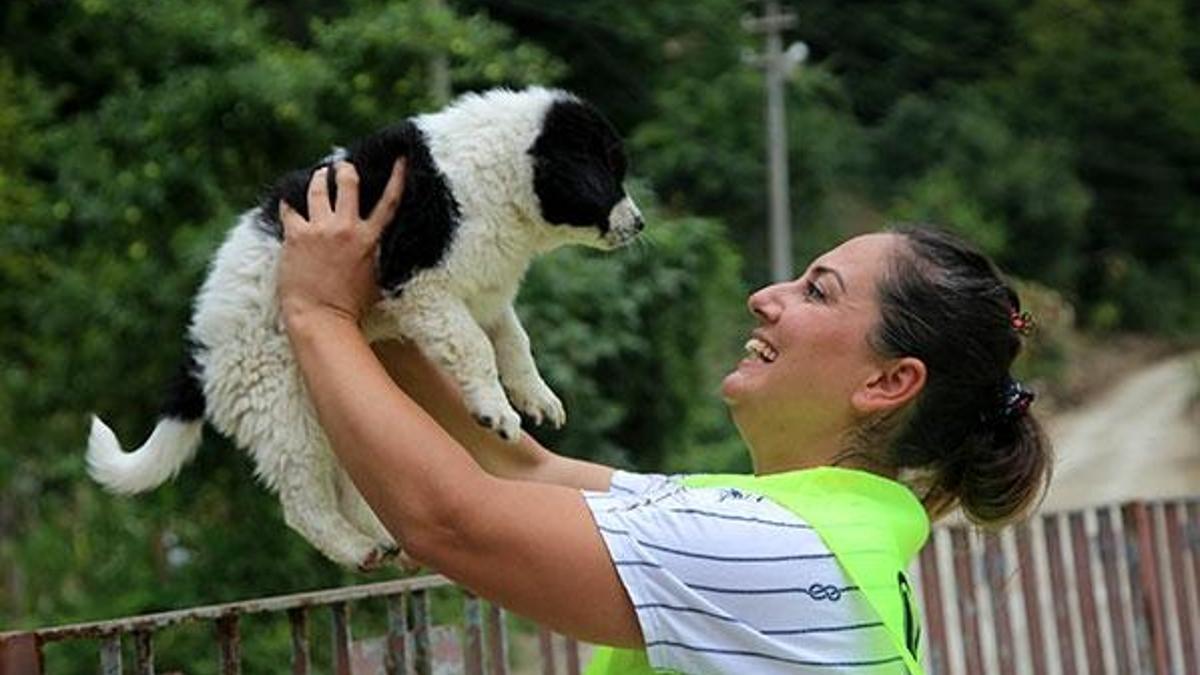 Sanatçı Arzu Akça'dan alkışlanacak hareket