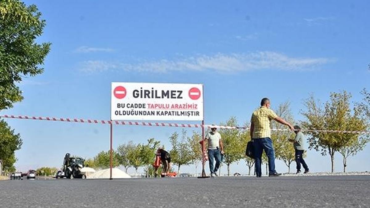Arsasından geçen yolu ulaşıma kapattı