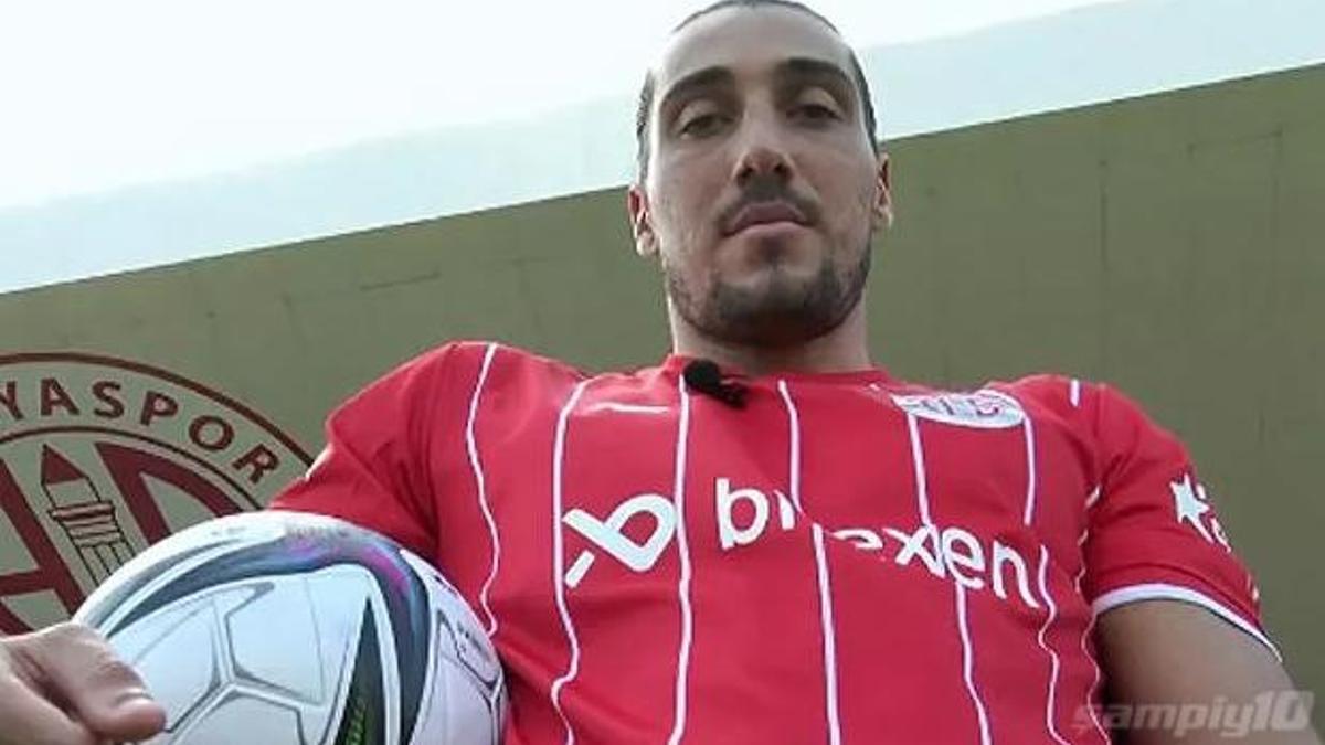 Enzo Crivelli resmen Antalyaspor'da