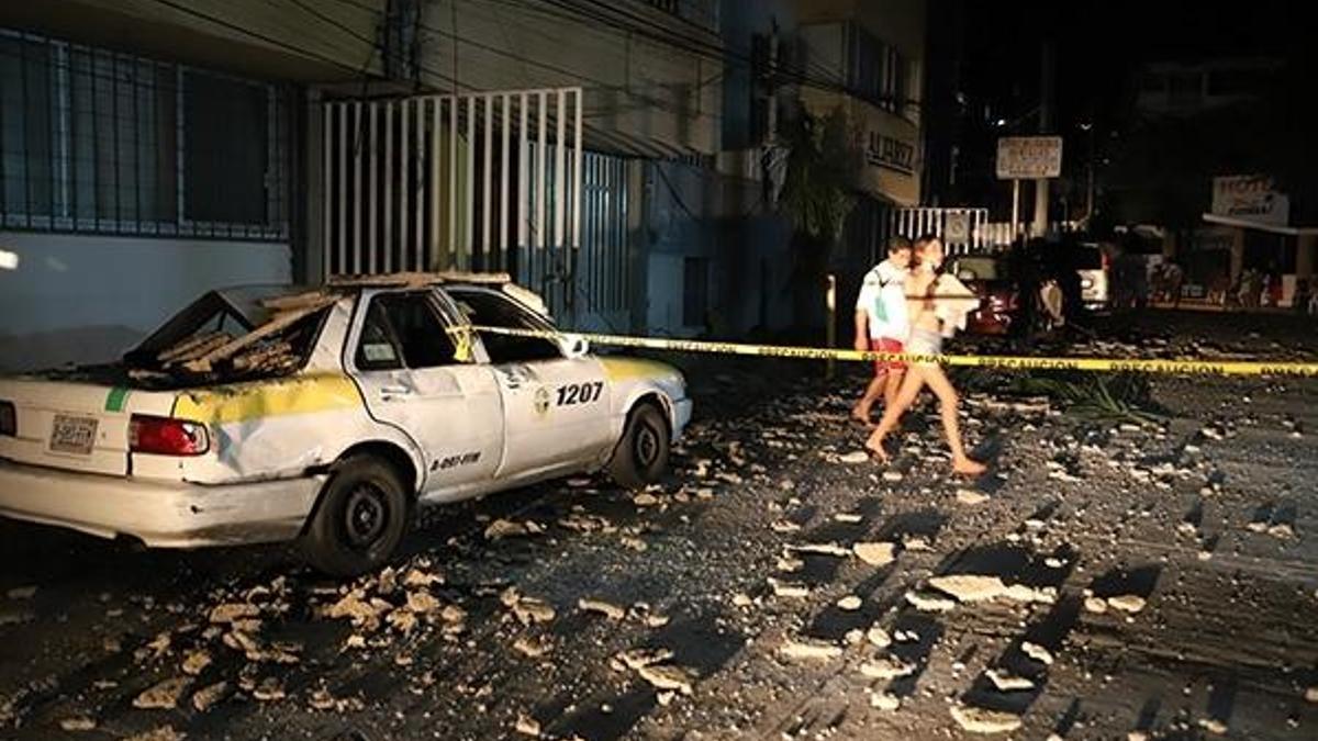 Meksika'da 6,9 büyüklüğünde deprem meydana geldi