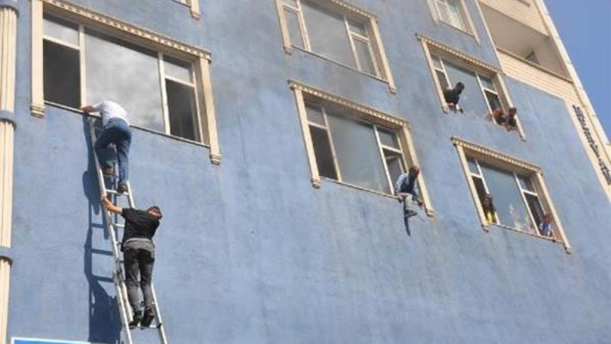 Can pazarı! Özel eğitim merkezinde yangın, öğrenci ve öğretmenler...