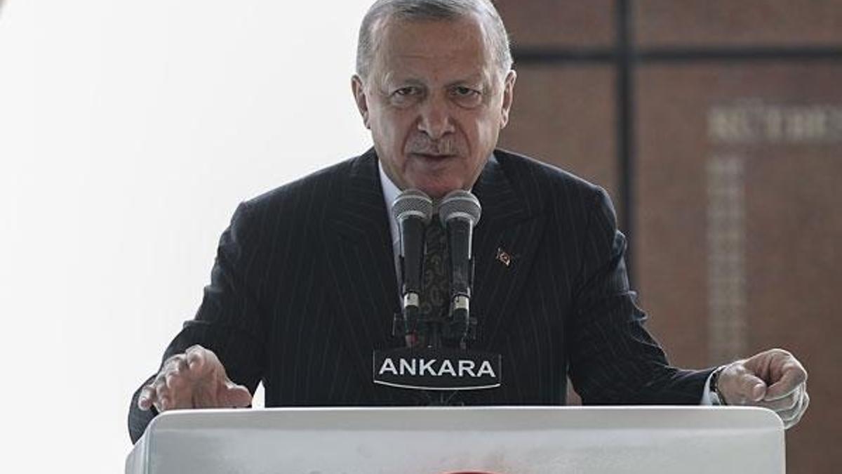 Cumhurbaşkanı Erdoğan'dan dünyaya net mesaj! 'Milli iradenin gücünü cümle aleme gösterdik'