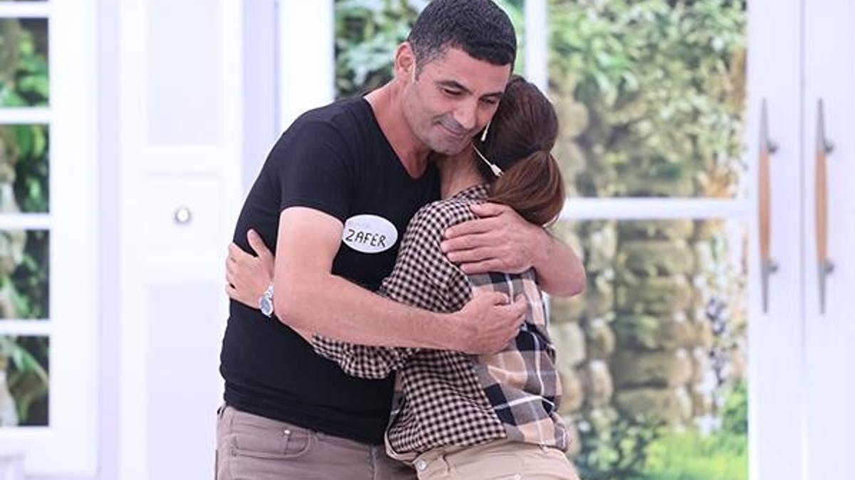 Kanlı bıçaklı çift Esra Erol’da helalleşerek boşandı!