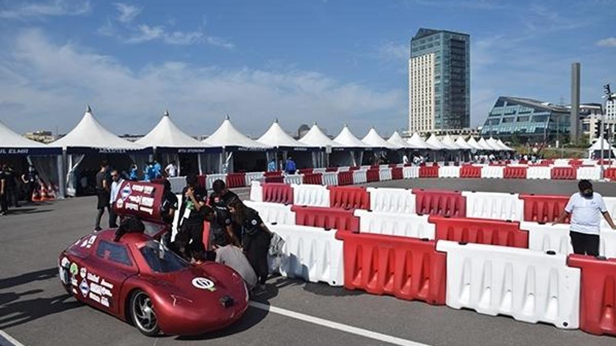 TEKNOFEST'te Robotaksi Binek Otonom Yarışması başladı