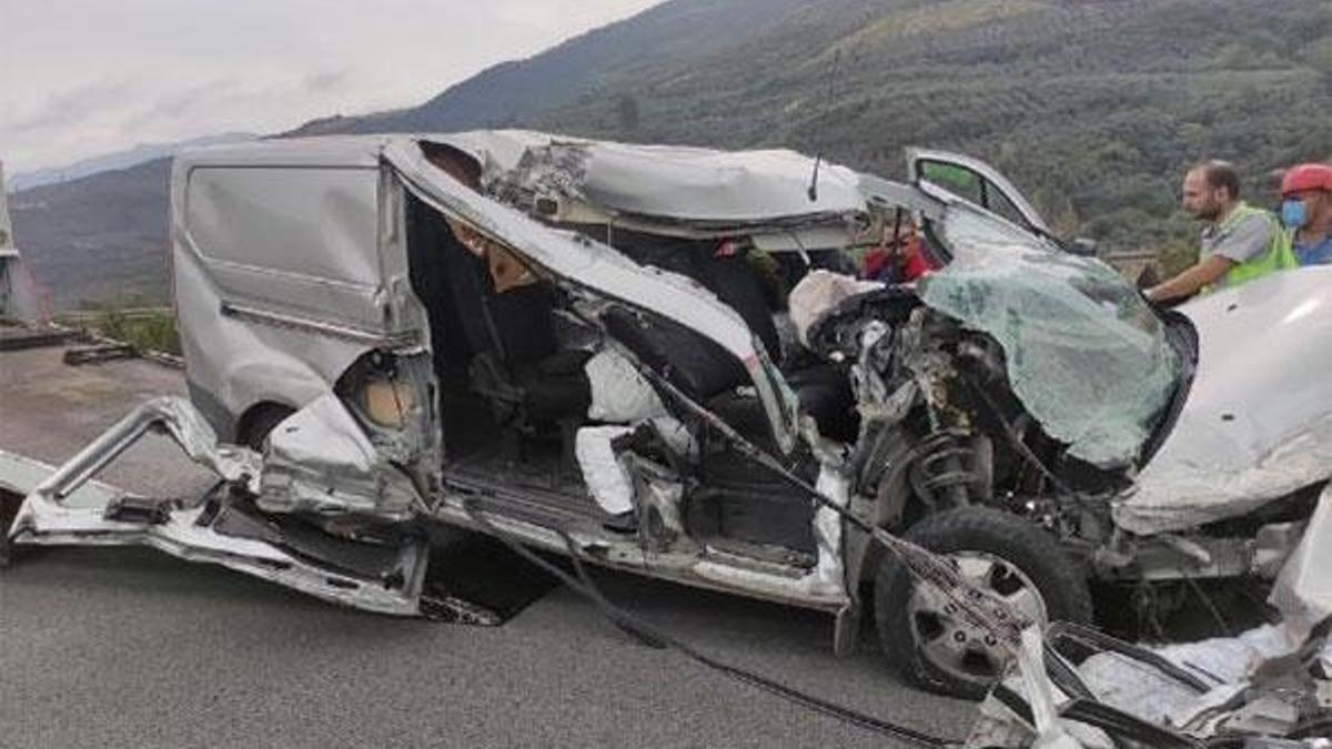 Feci kaza! Bu araçtan sağ çıktı