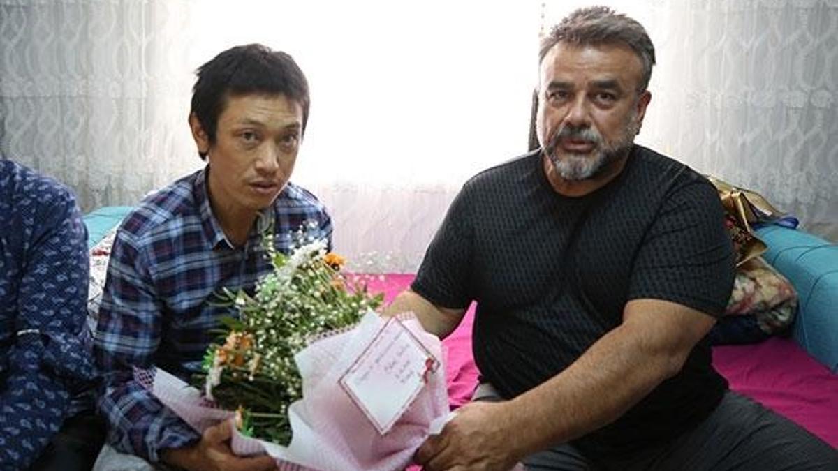 Bülent Serttaş, Elazığ'a gelip böyle özür diledi: Sugu ni genkininaru nakama