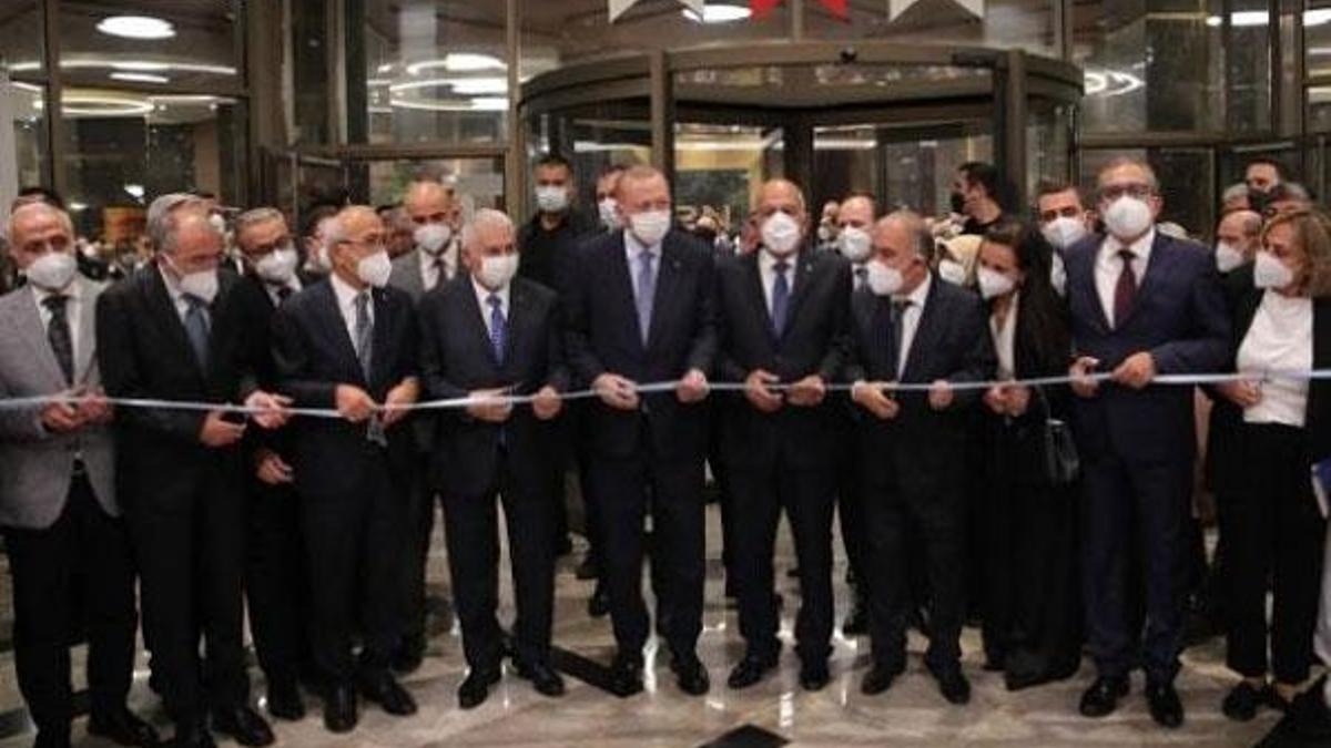 Cumhurbaşkanı Erdoğan, Mersin'de bir otelin açılışını yaptı