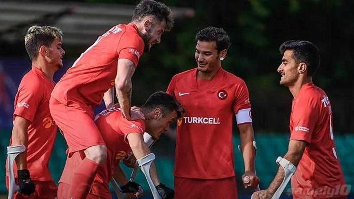 İrlanda'yı 4-0 yendik yarı finale çıktık