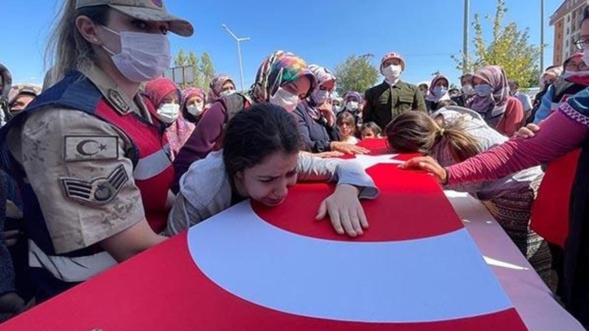 Şehit Piyade Uzman Çavuş Ümit Solak, Muş'ta toprağa verildi