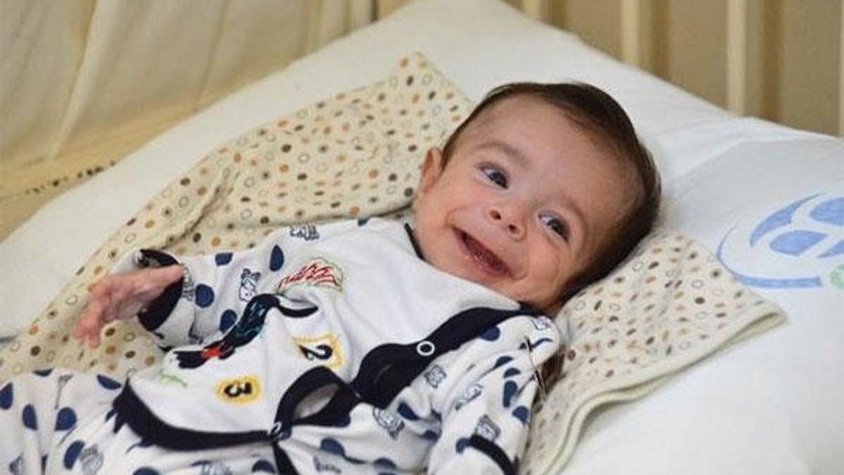 Mucize yaşam! Kalbi dışarıda doğdu ama...