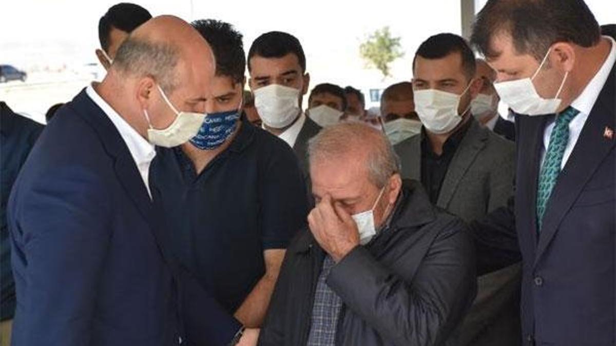 Bakan Soylu, Sivas'ta şehit annesinin cenazesine katıldı