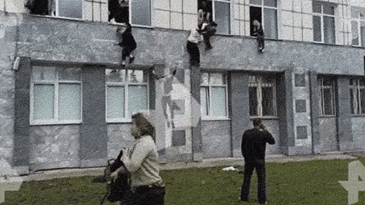 Rusya'da üniversitede silahlı saldırı! Öğrenciler pencereden atladı