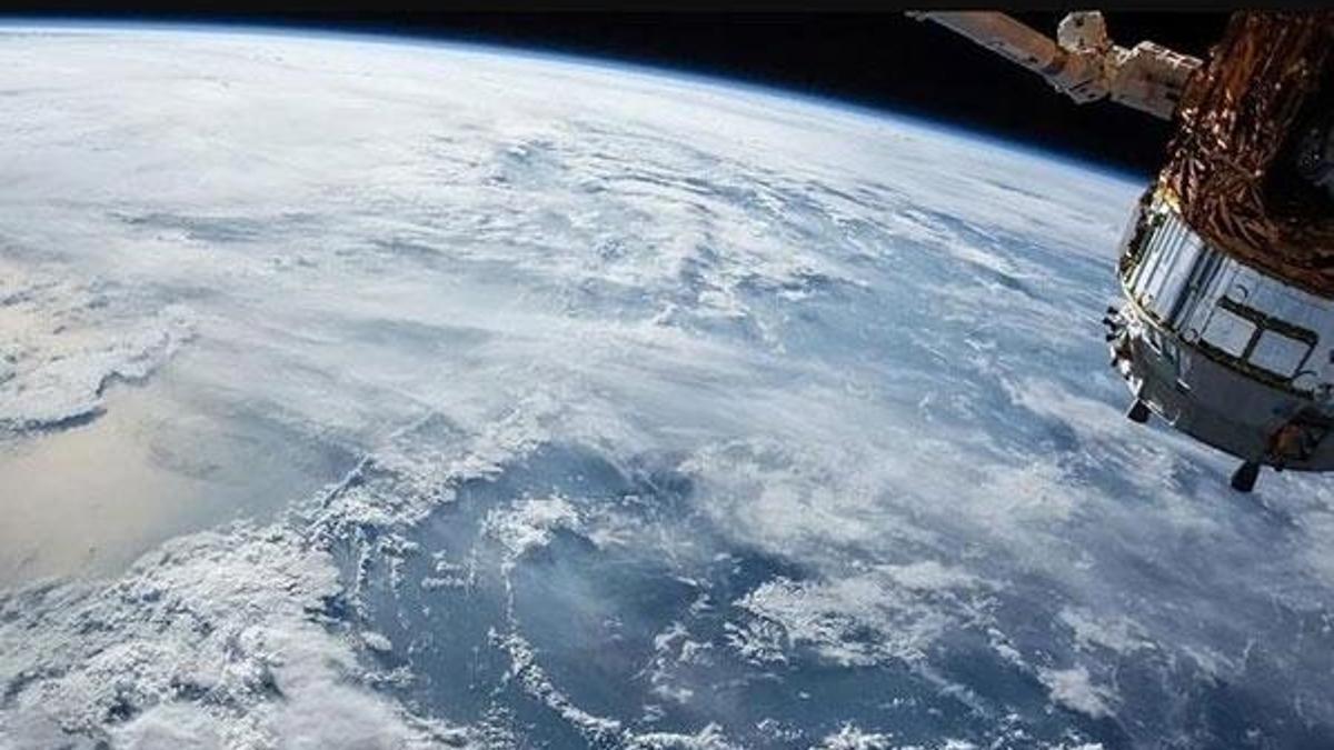 Çin Tiencou-3 kargo mekiğini uzay istasyonuna yolladı