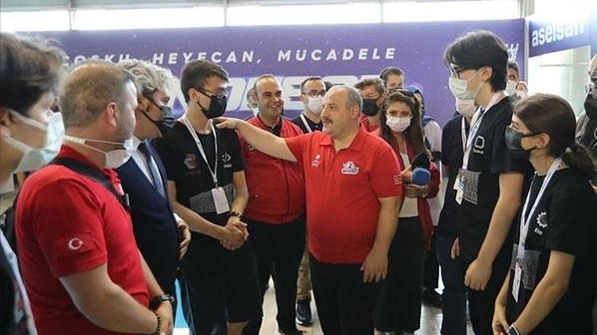 Bakan Varank: Bilim ve araştırma ekosistemi nice başarıyı daha getirecek